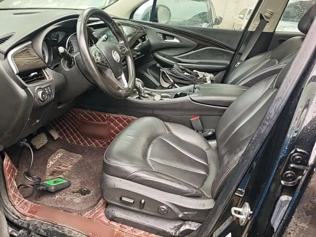 Buick Envision Plus — фото 15