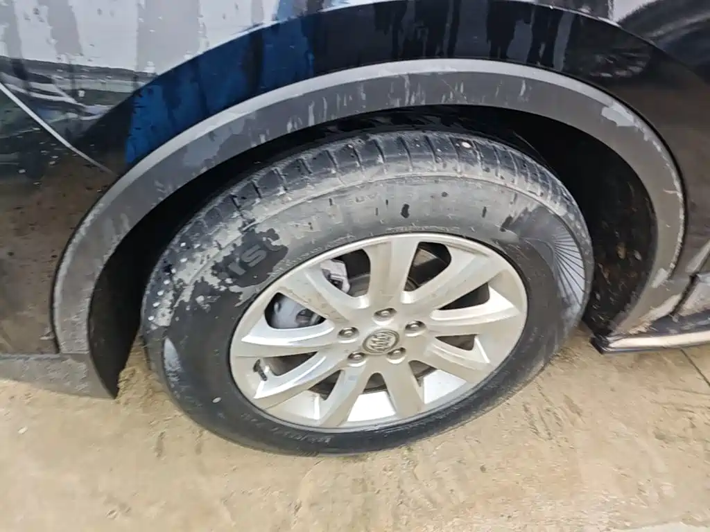Buick Envision Plus — фото 23