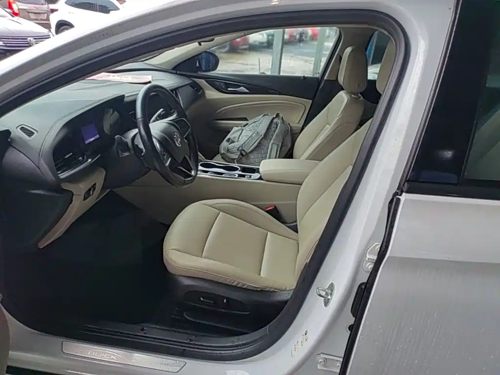 Buick Regal — фото 15