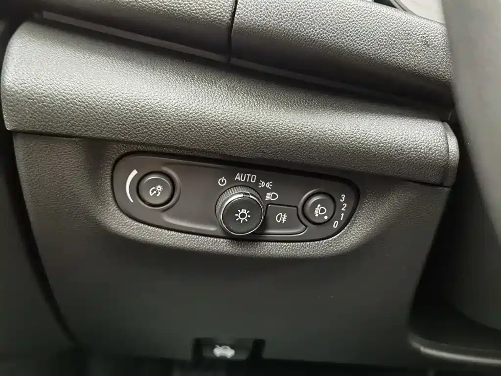 Buick Regal — фото 21