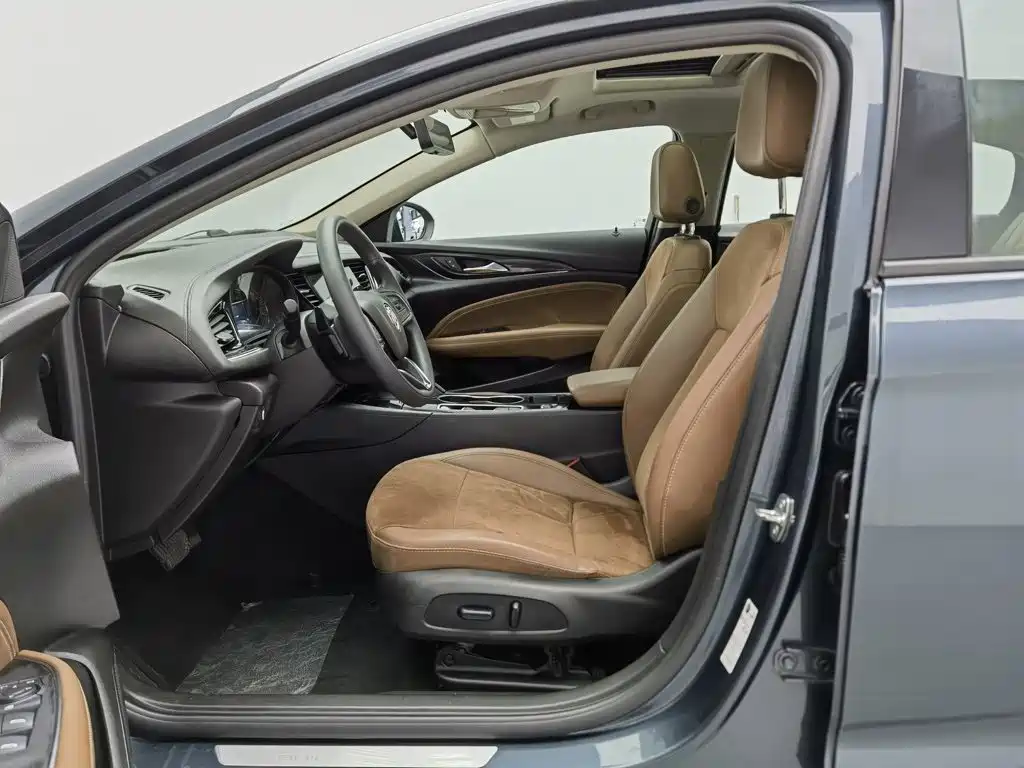 Buick Regal — фото 10