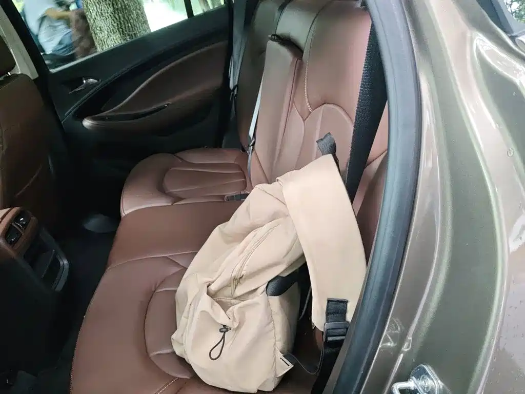 Buick Envision Plus — фото 13
