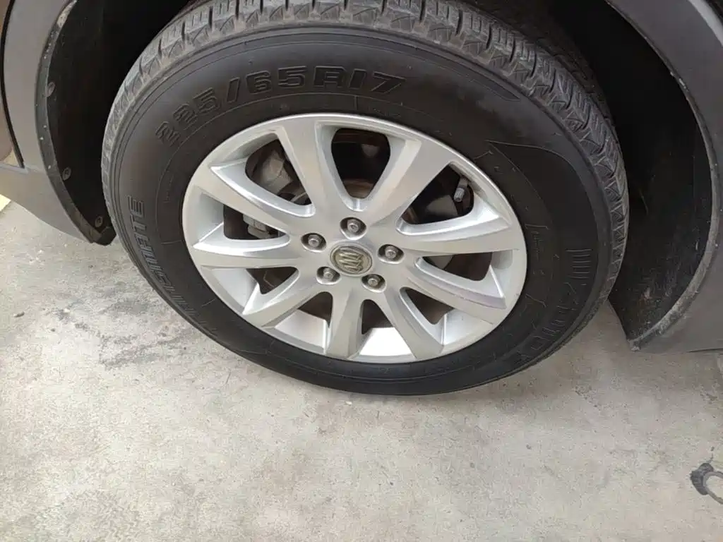 Buick Envision Plus — фото 23