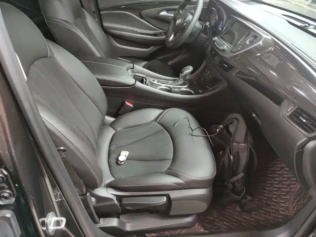 Buick Envision Plus — фото 25