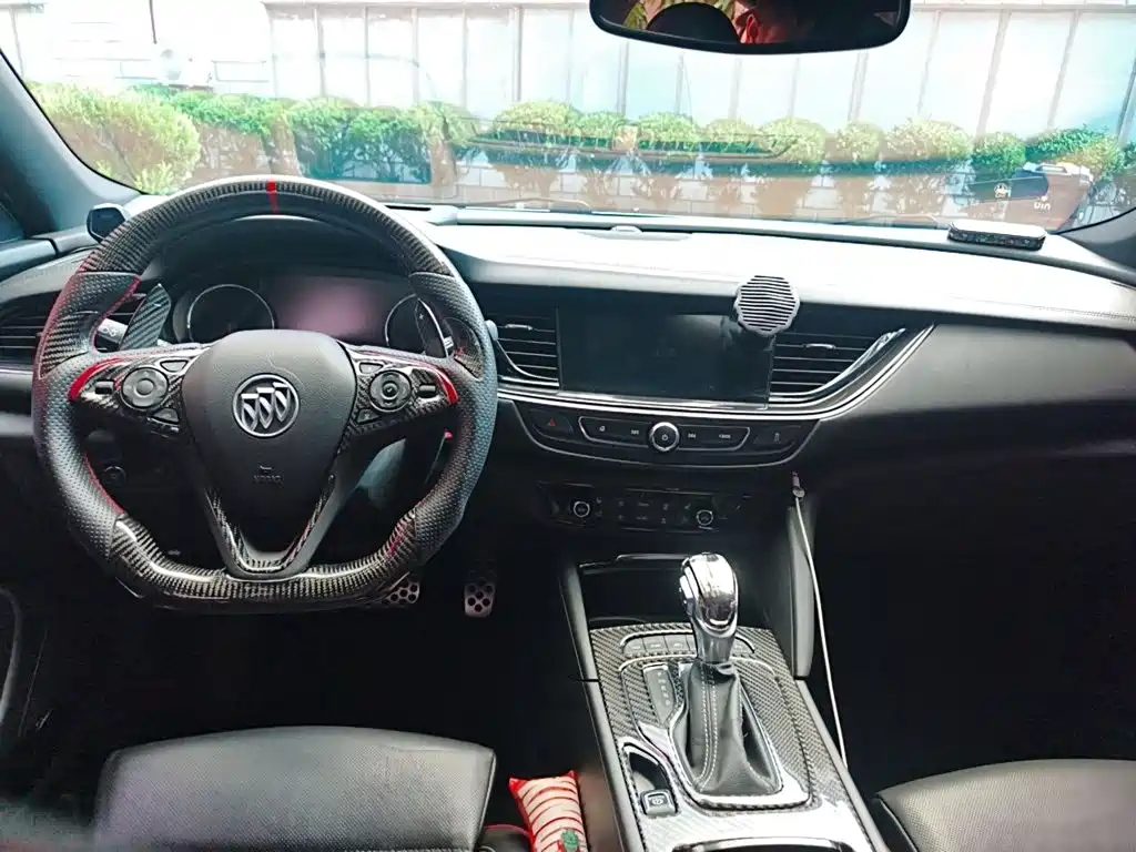 Buick Regal — фото 10