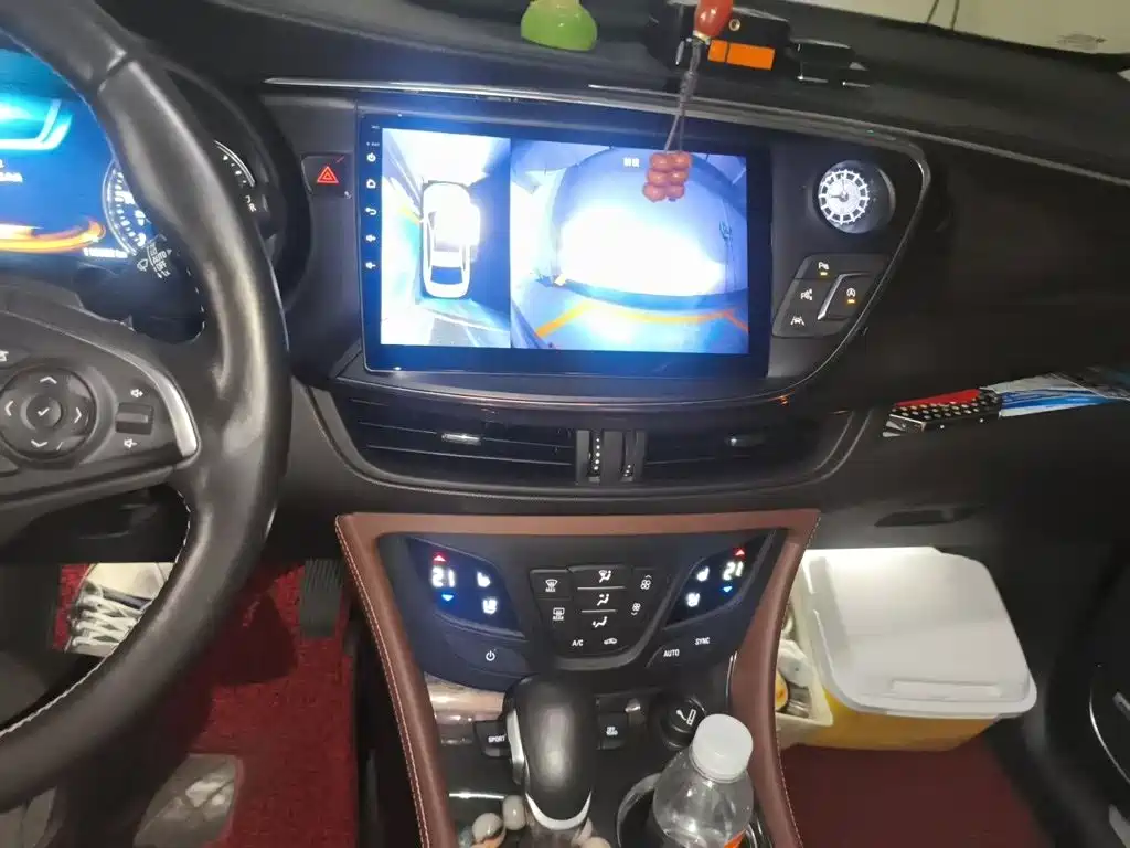 Buick Envision Plus — фото 6