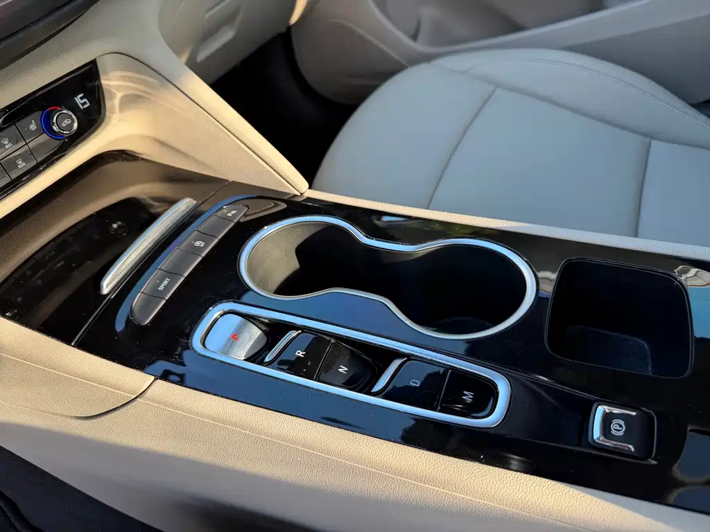 Buick Regal — фото 7