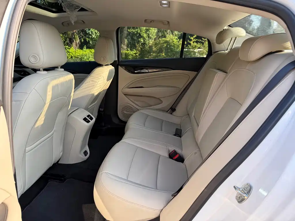 Buick Regal — фото 8
