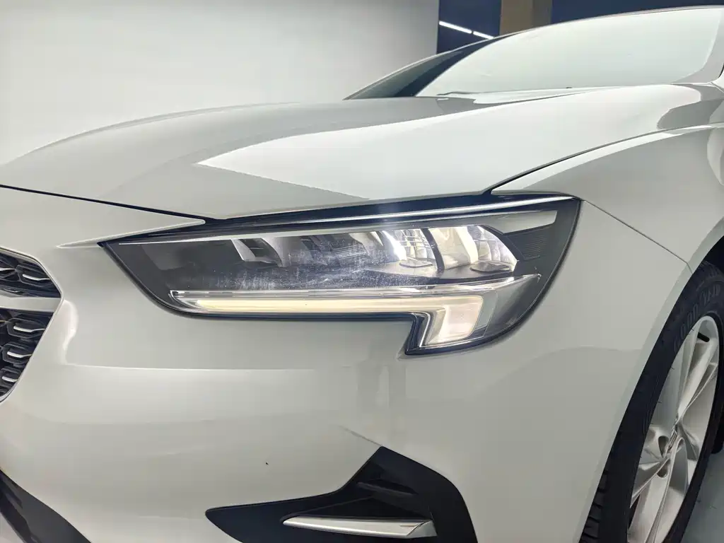 Buick Regal — фото 9