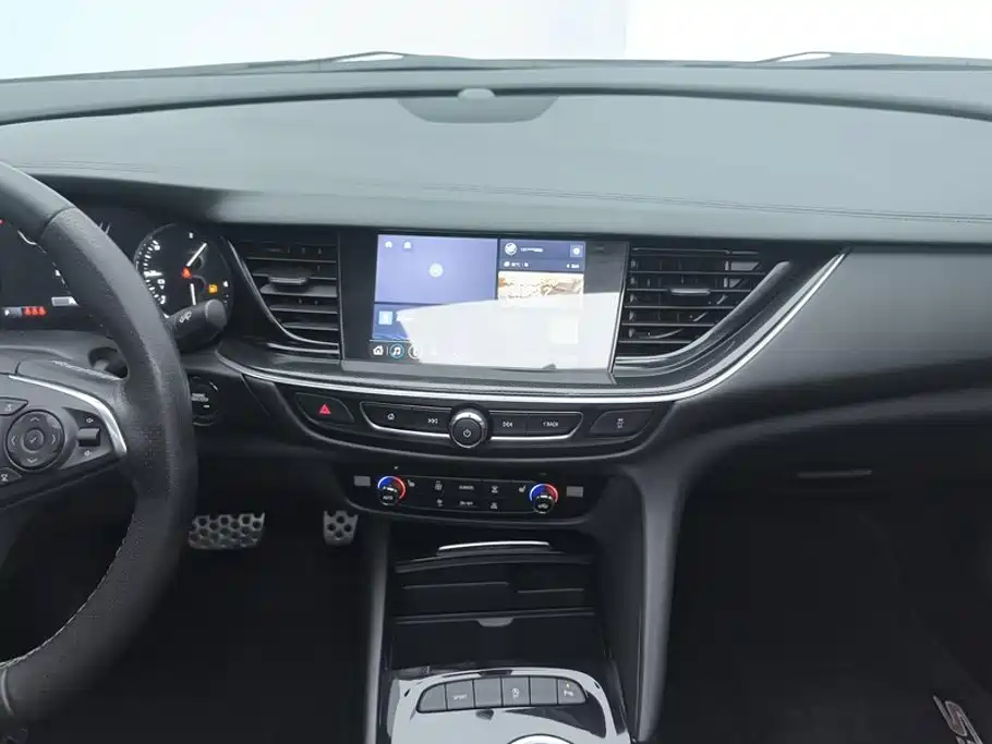 Buick Regal — фото 13