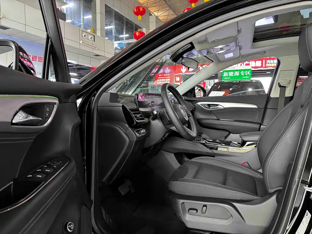 Buick Envision S — фото 10