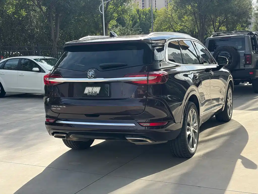 Buick Enclave — фото 2