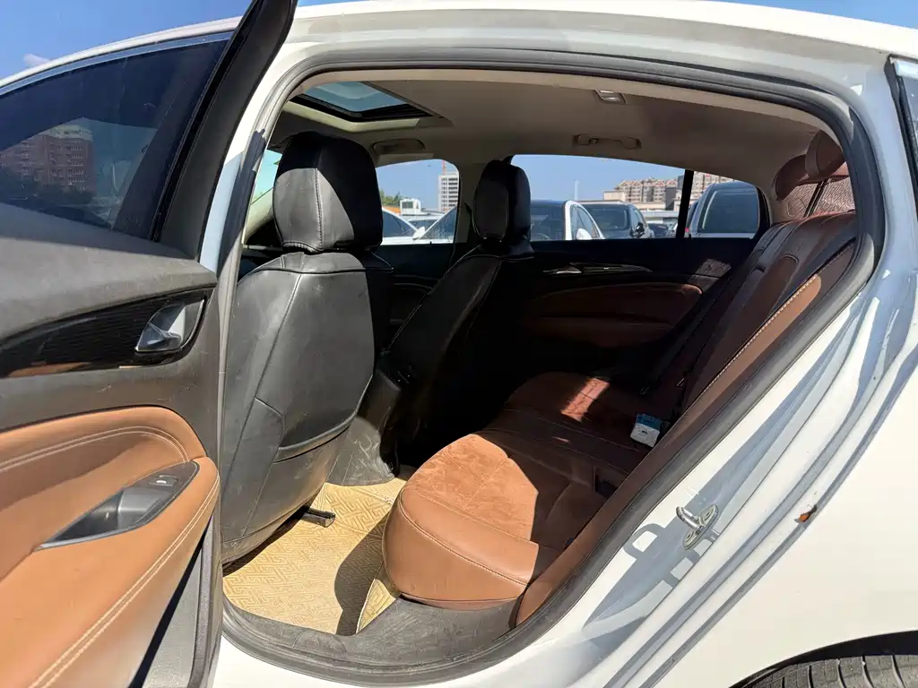Buick Regal — фото 8