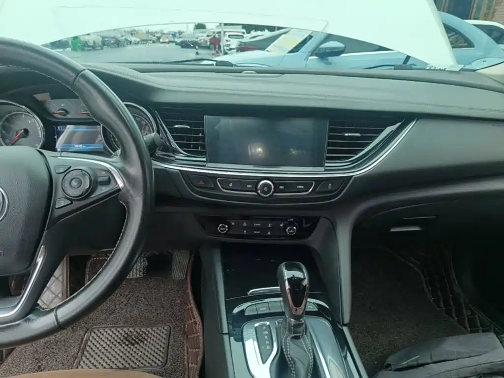 Buick Regal — фото 13