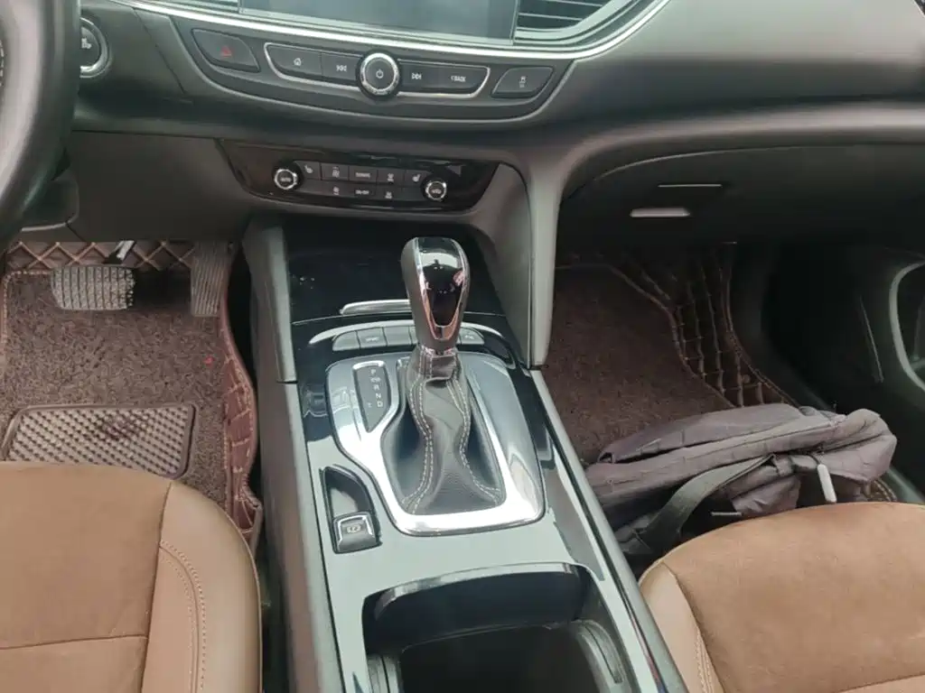 Buick Regal — фото 14