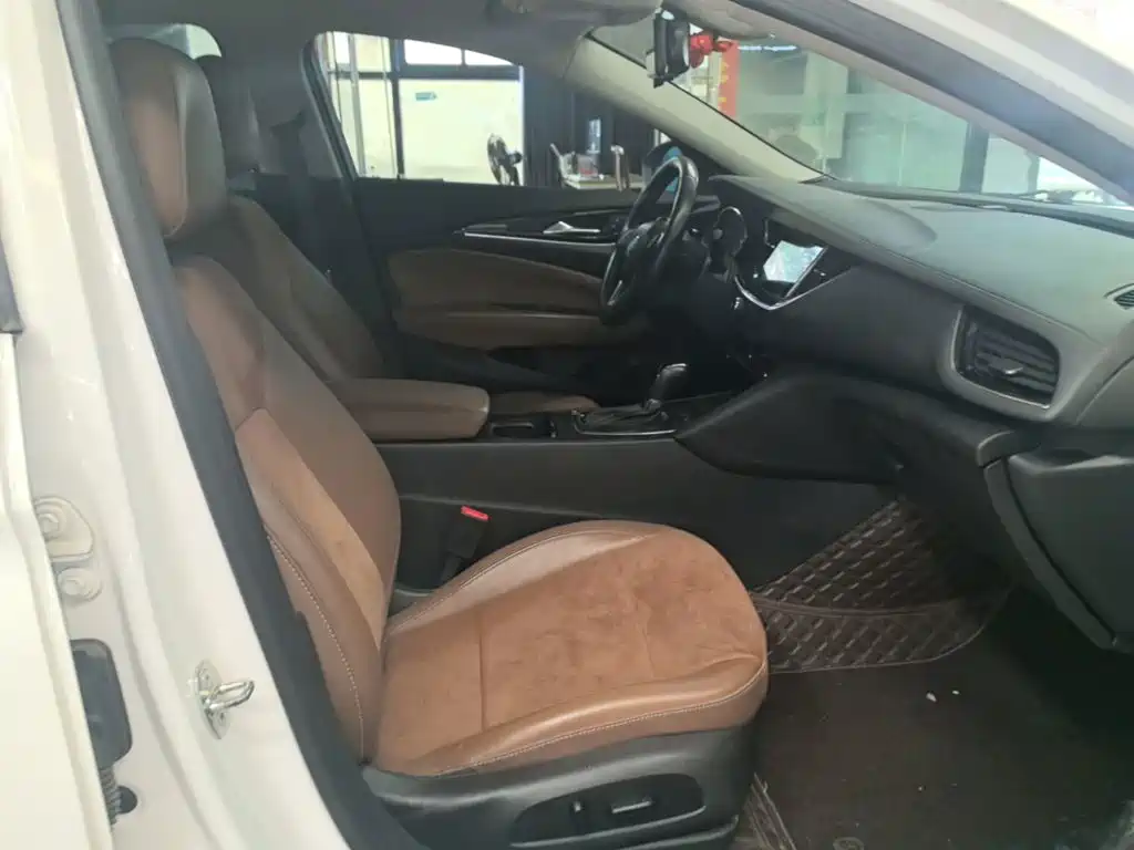 Buick Regal — фото 25
