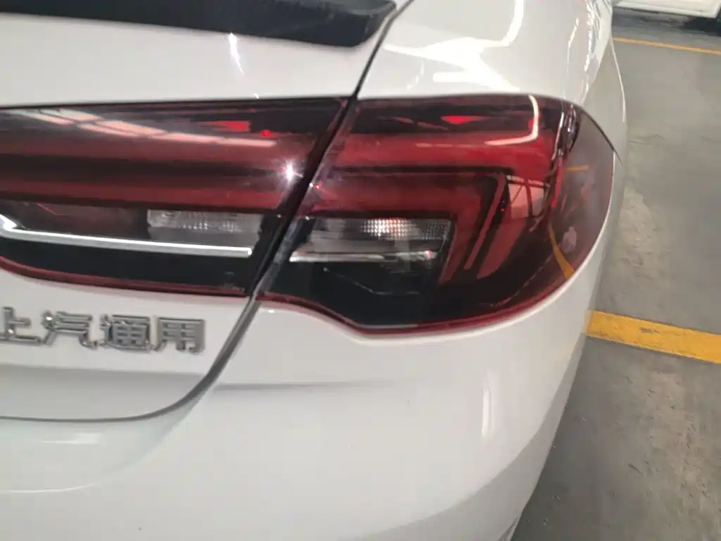 Buick Regal — фото 8