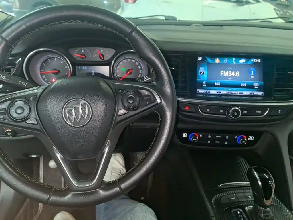 Buick Regal — фото 10