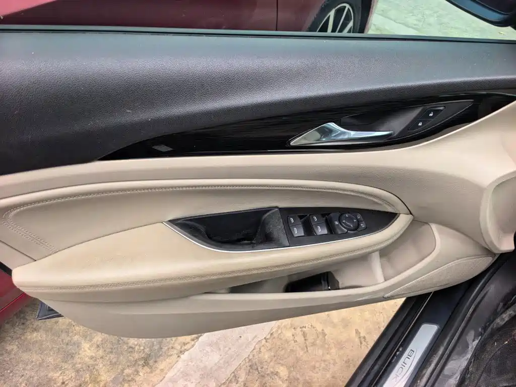 Buick Regal — фото 8