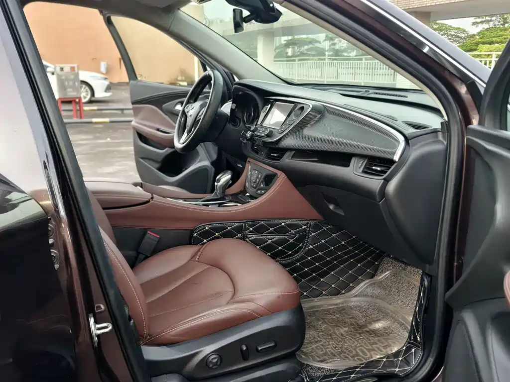 Buick Envision Plus — фото 11