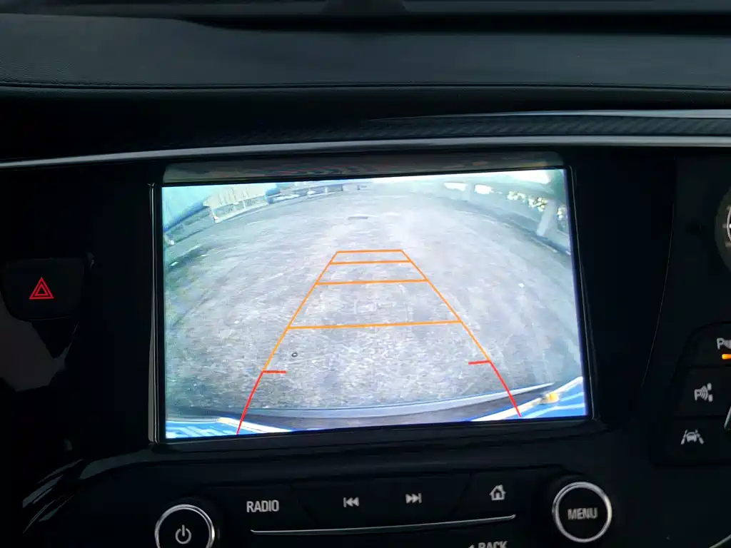 Buick Envision Plus — фото 15