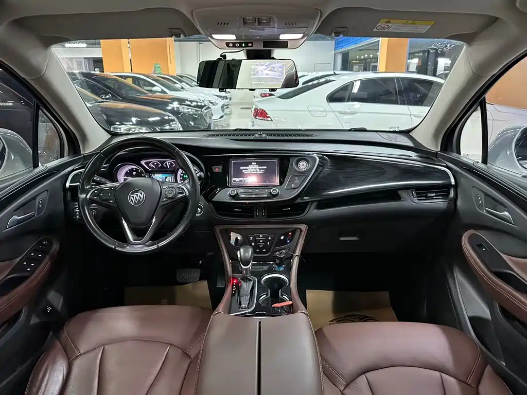 Buick Envision Plus — фото 4