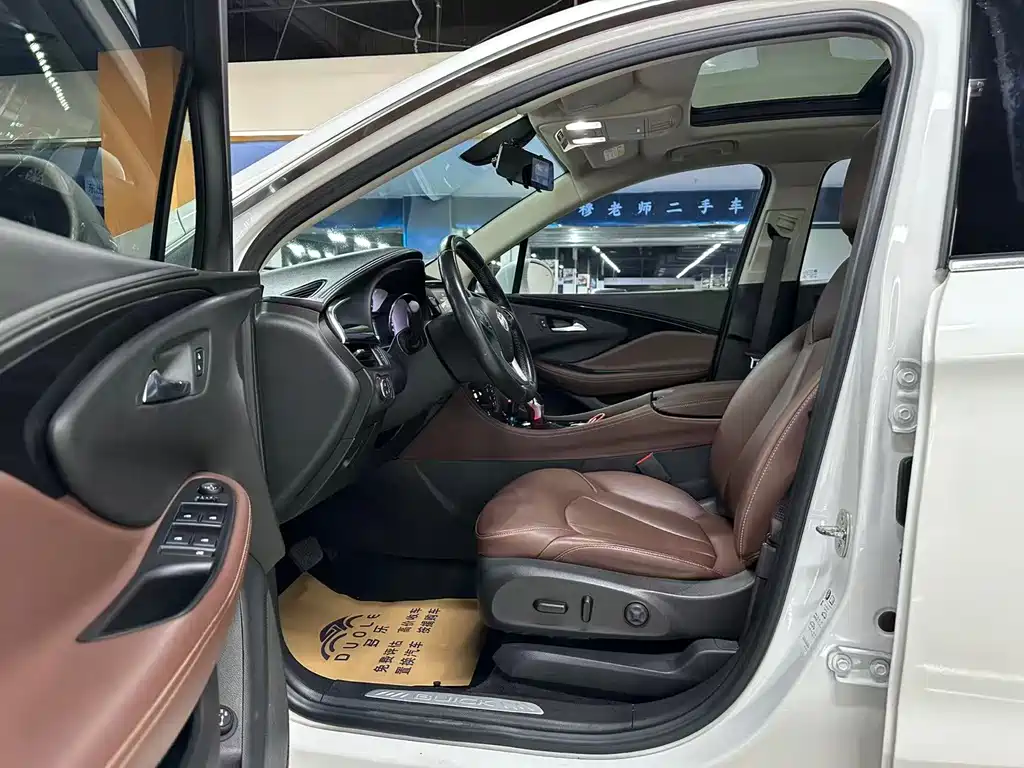Buick Envision Plus — фото 5
