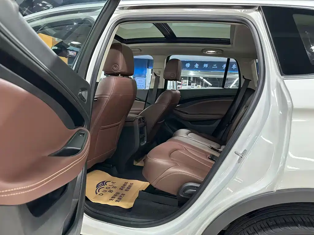 Buick Envision Plus — фото 6