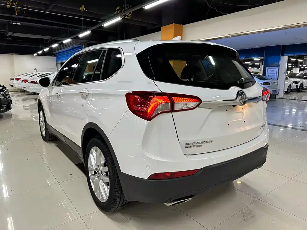 Buick Envision Plus — фото 8