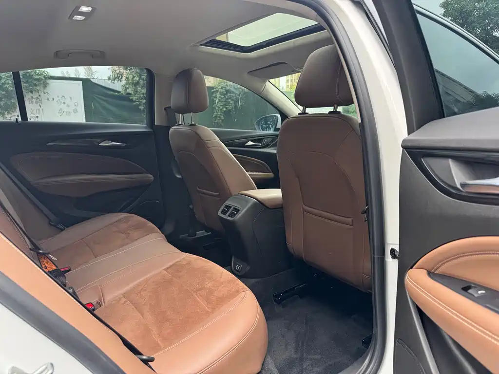Buick Regal — фото 7