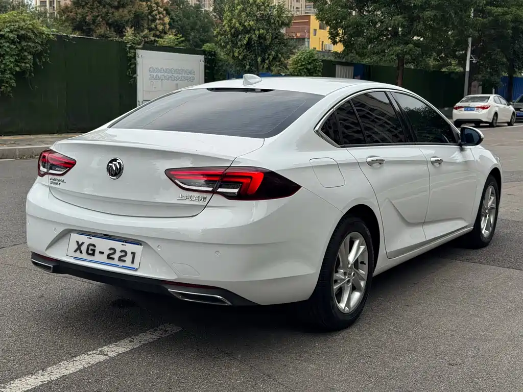 Buick Regal — фото 8