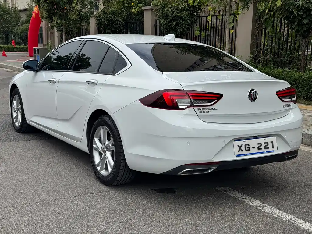 Buick Regal — фото 9