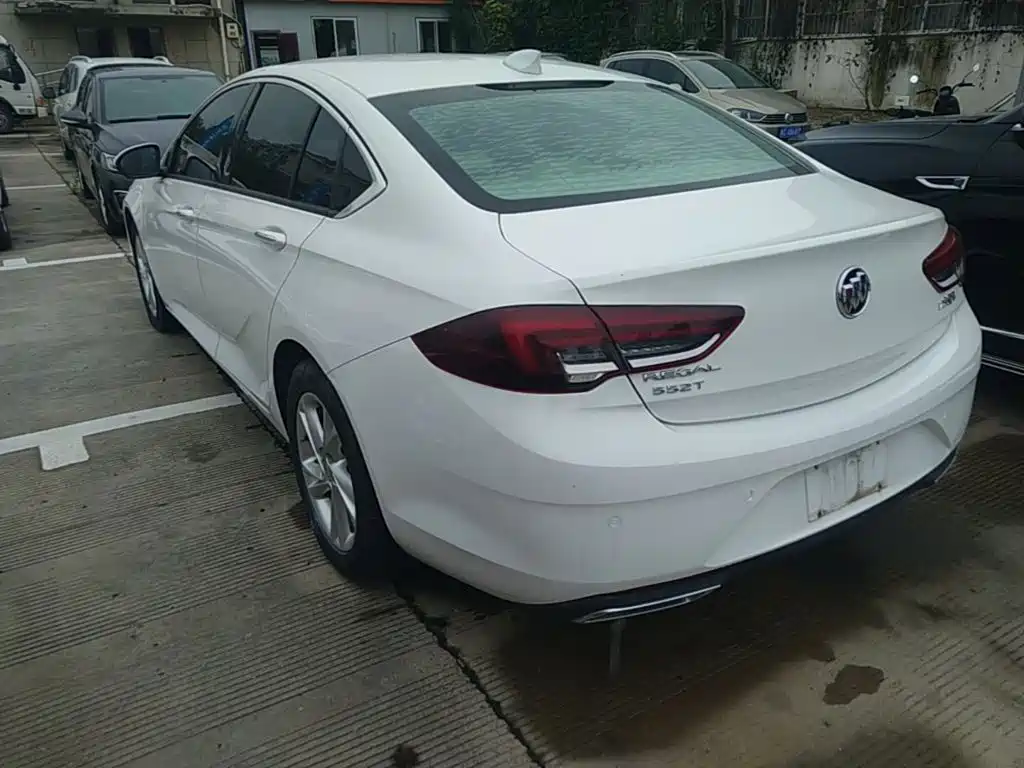 Buick Regal — фото 5