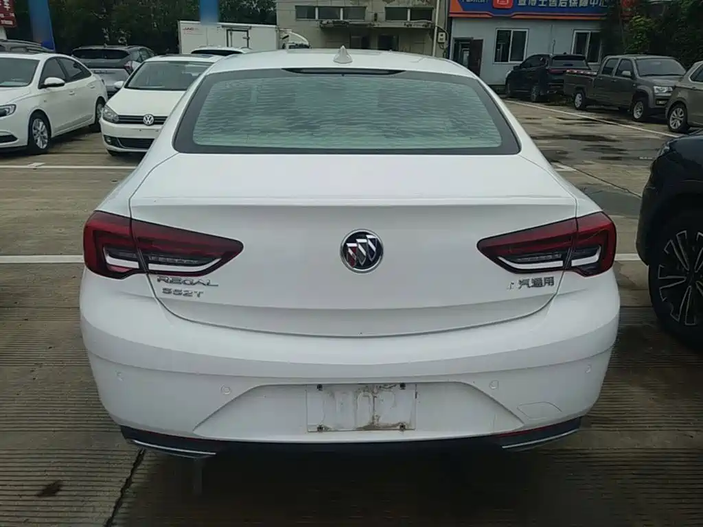 Buick Regal — фото 6