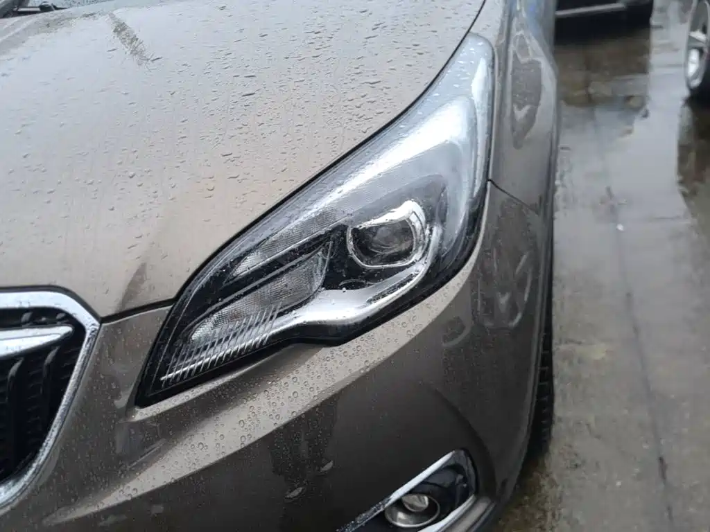Buick Envision Plus — фото 24