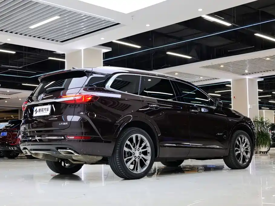 Buick Enclave — фото 13