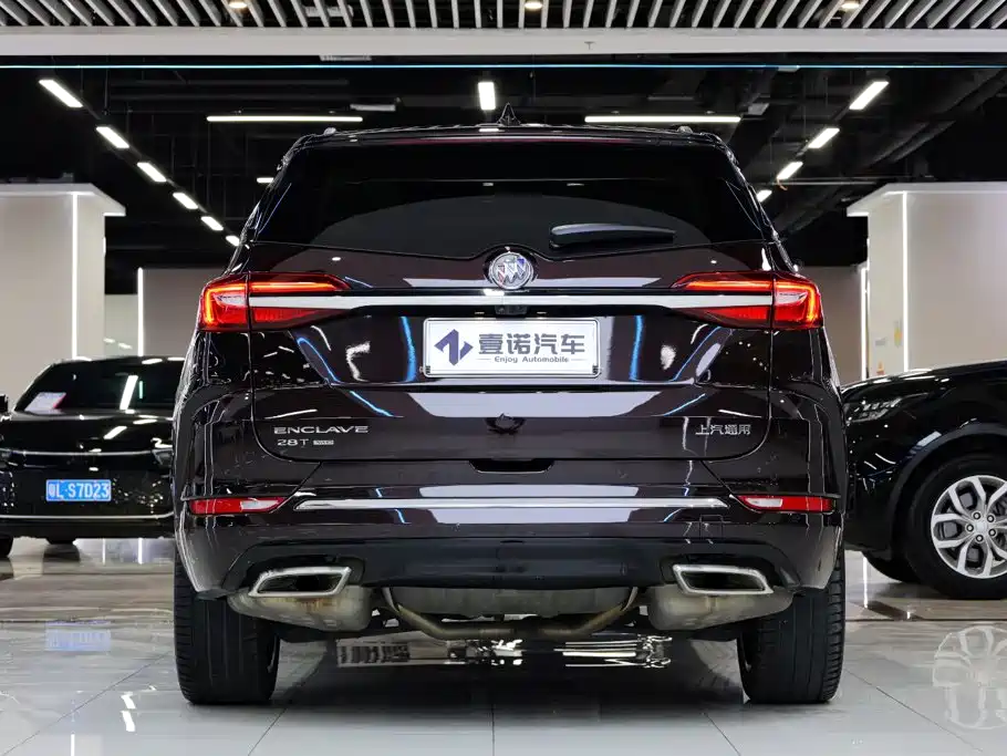 Buick Enclave — фото 6