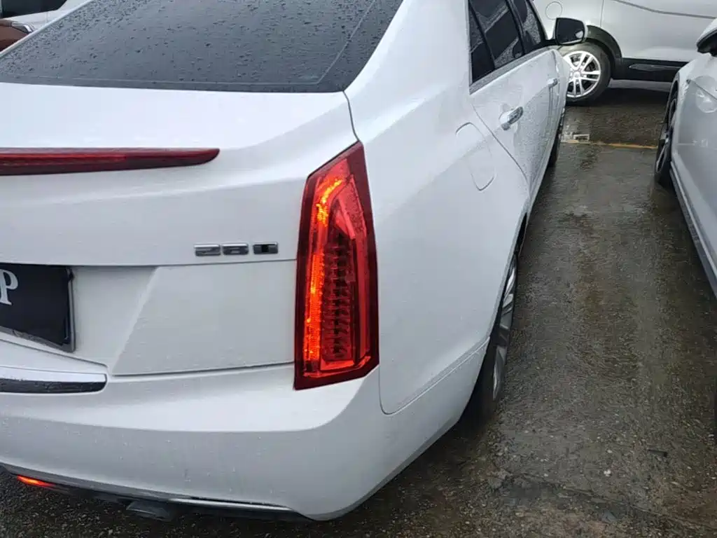 Cadillac ATS-L — фото 8