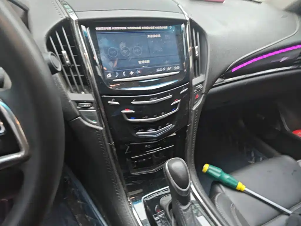 Cadillac ATS-L — фото 13
