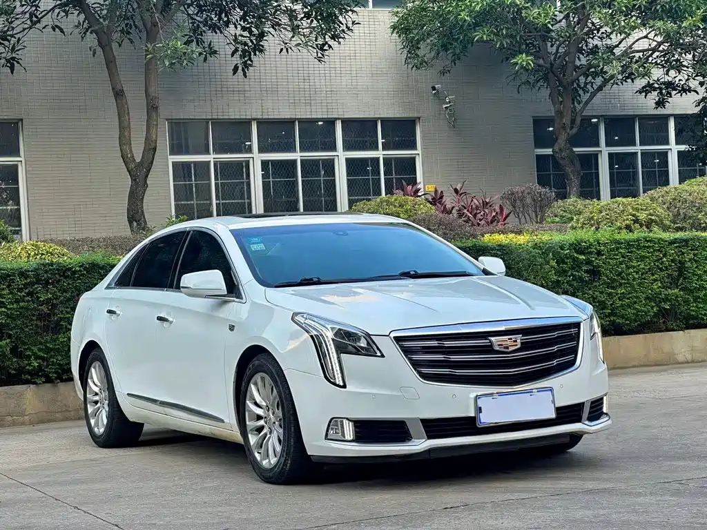 Cadillac XTS — фото 3