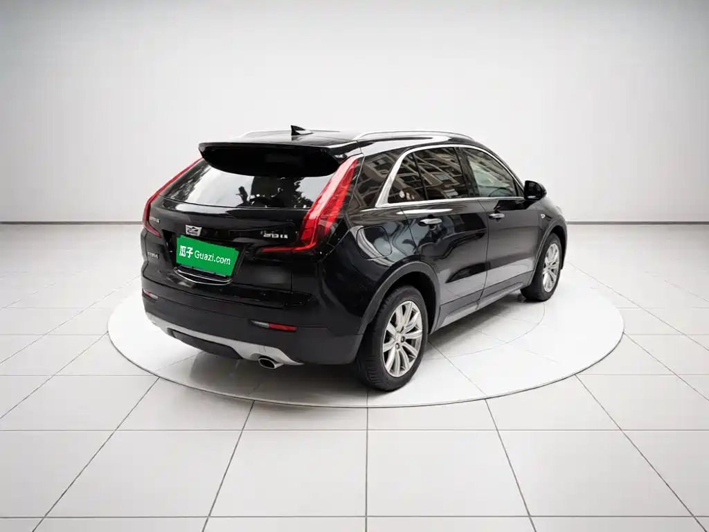 Cadillac XT4 — фото 4