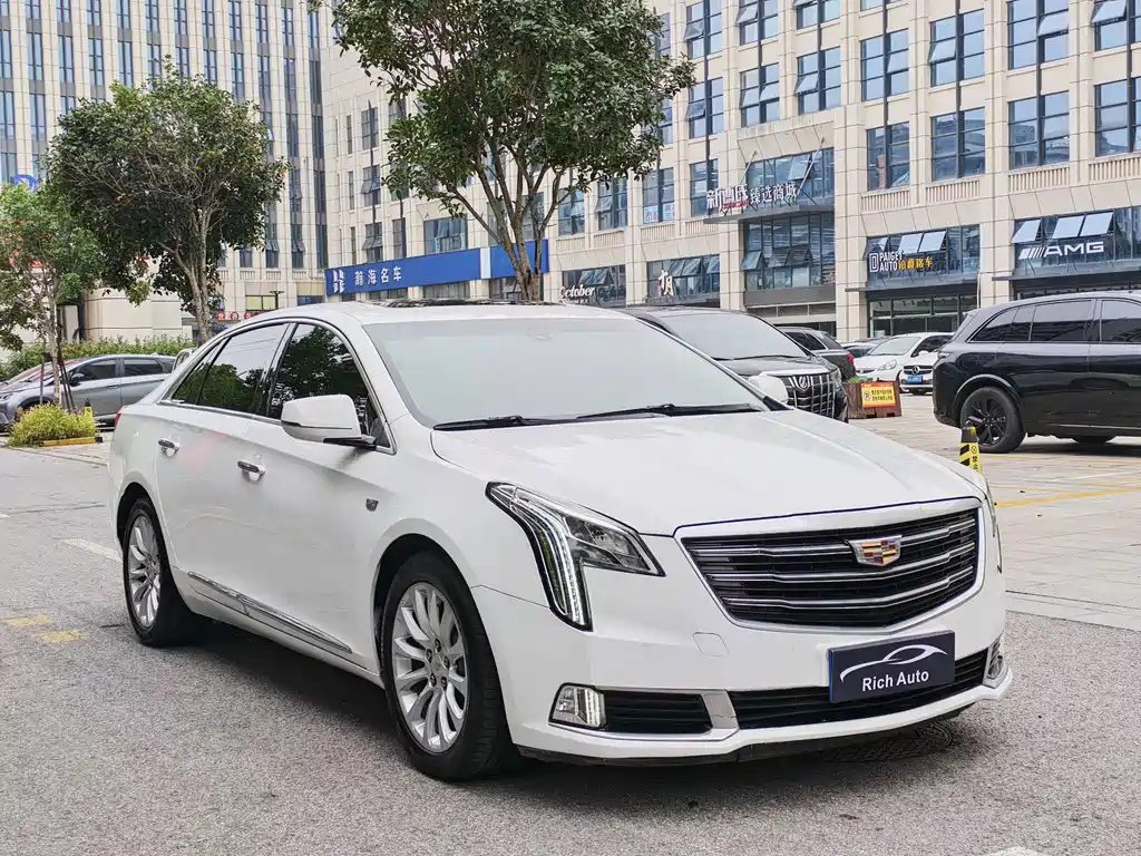 Cadillac XTS — фото 3