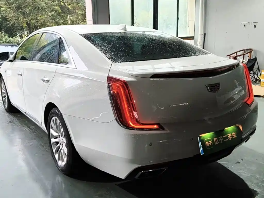 Cadillac XTS — фото 5