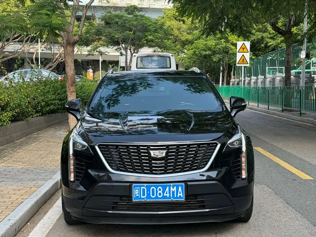 Cadillac XT4 — фото 2