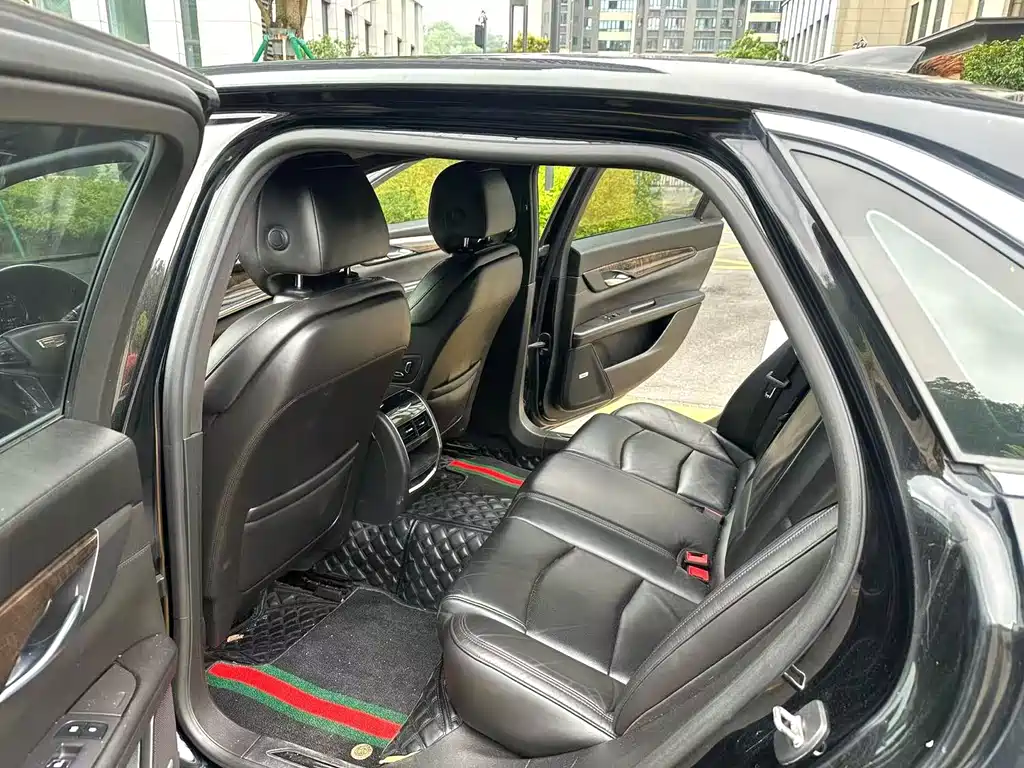 Cadillac CT6 — фото 5