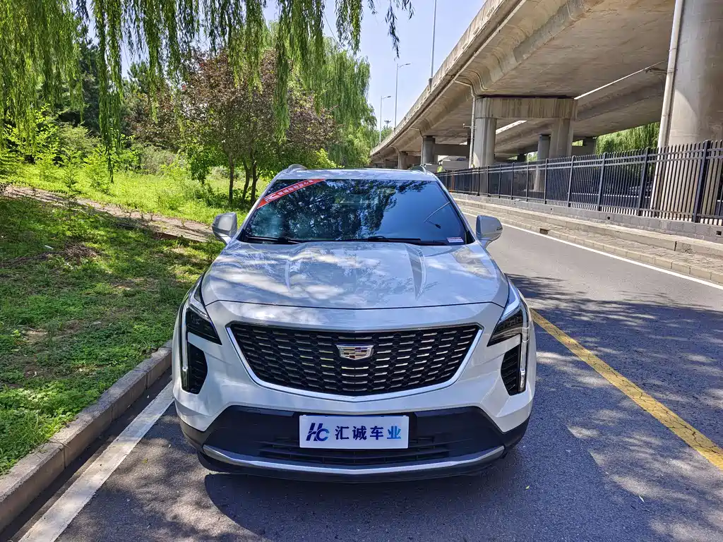Cadillac XT4 — фото 2