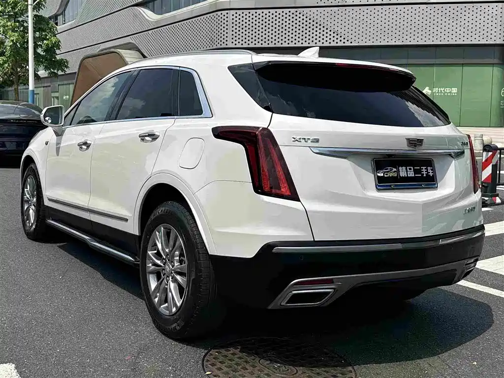 Cadillac XT5 — фото 9