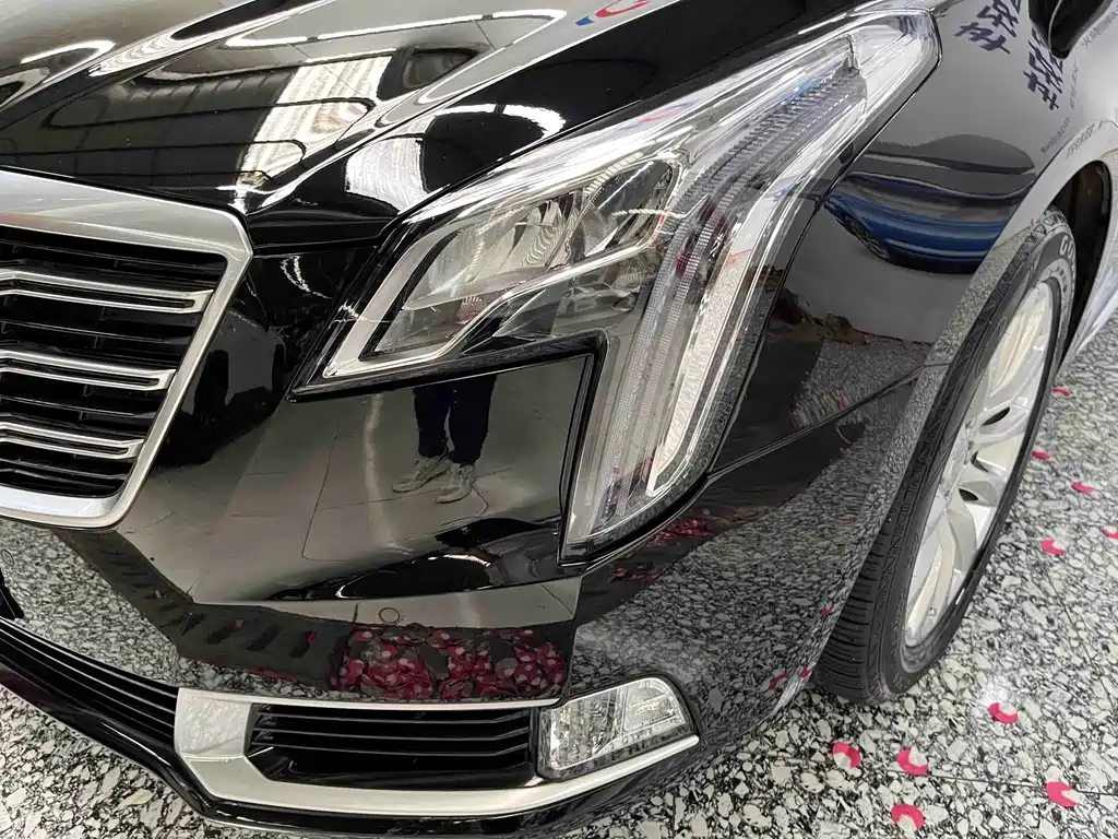 Cadillac XTS — фото 4