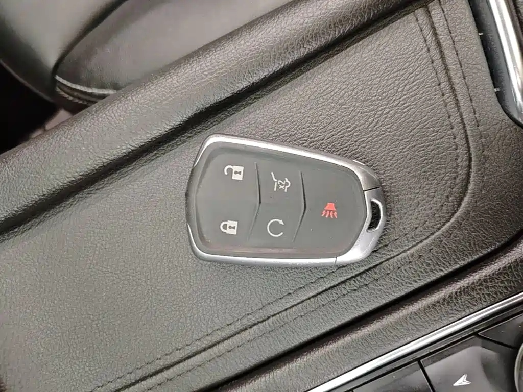 Cadillac XT5 — фото 9