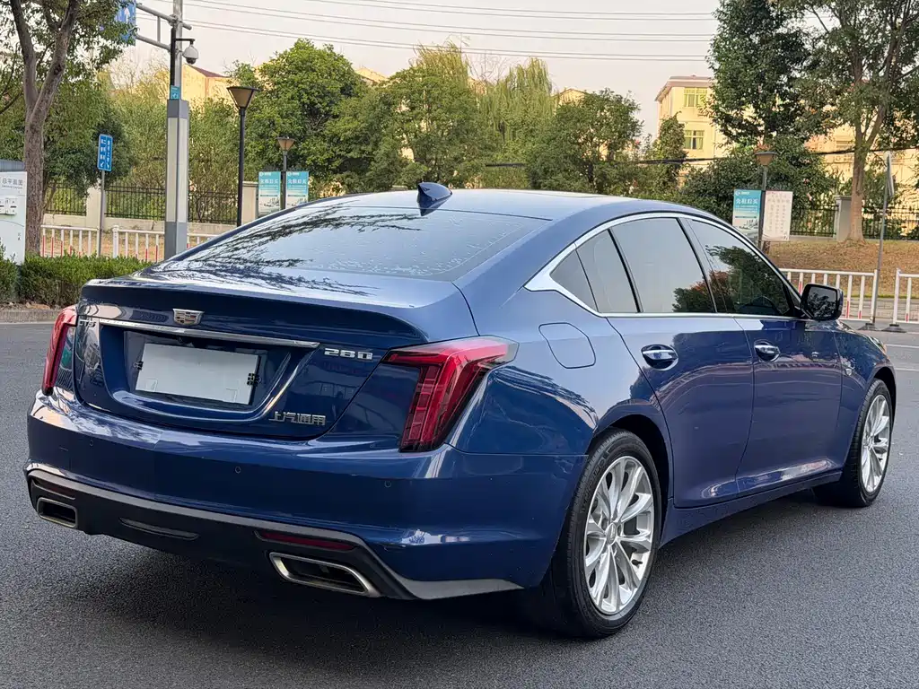 Cadillac CT5 — фото 6